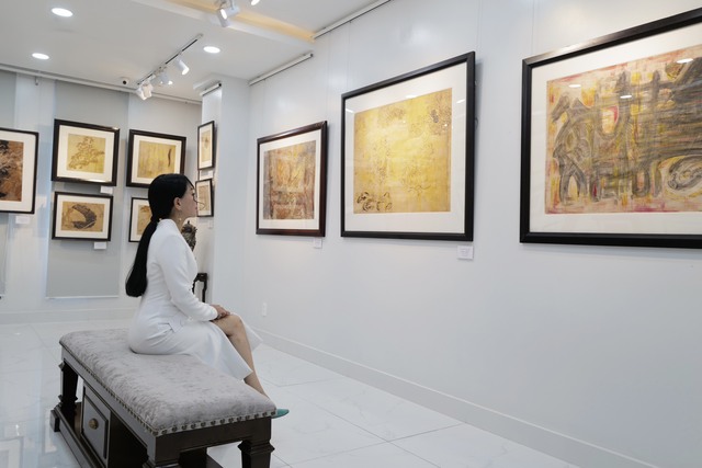 Triển lãm Nguyễn Gia Trí 